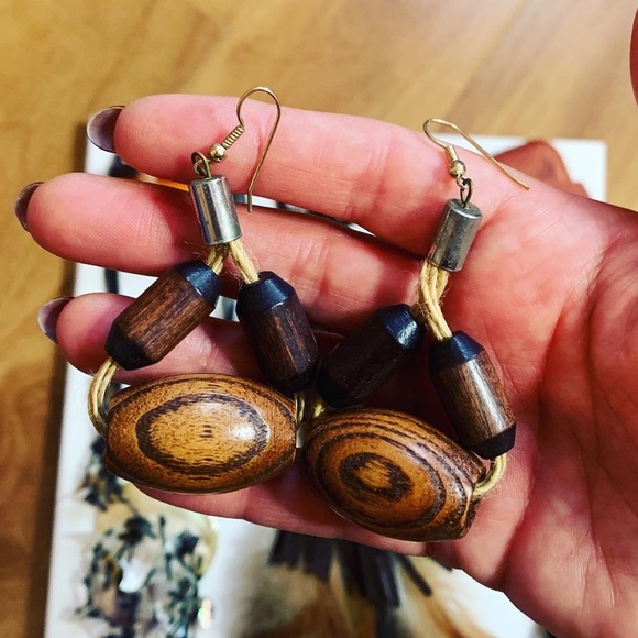 Lot of Earthy Boho Vintage & Handmade Statement Costume Jewellery - Picture 9 of 11